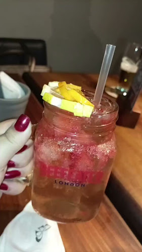 Mariposa Vilas - Gastronomia e hotelaria