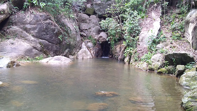 Cachoeira E Bar