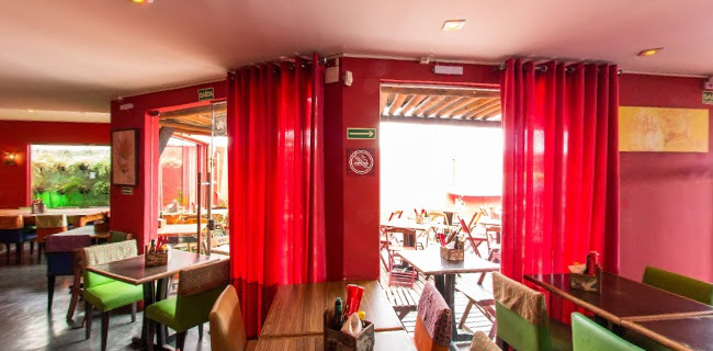 Mariposa Vilas - Gastronomia e hotelaria