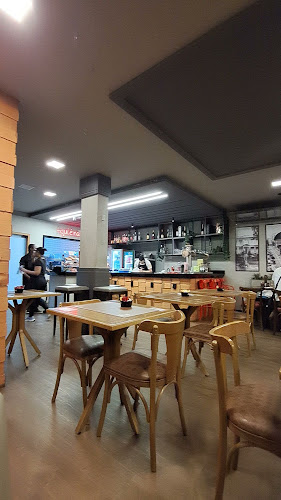 Opinii despre São Paulo Hamburgueria Santa Mônica în Florianópolis - Gastronomia e hotelaria