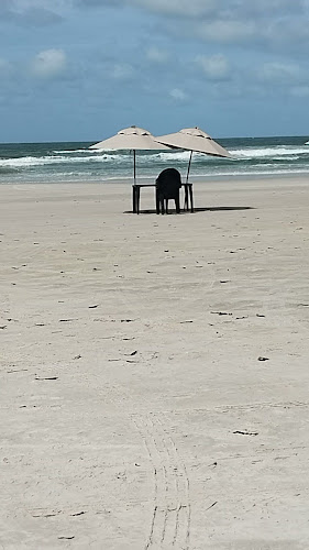 Praça de Alimentação - Praia do Atalaia - Gastronomia e hotelaria