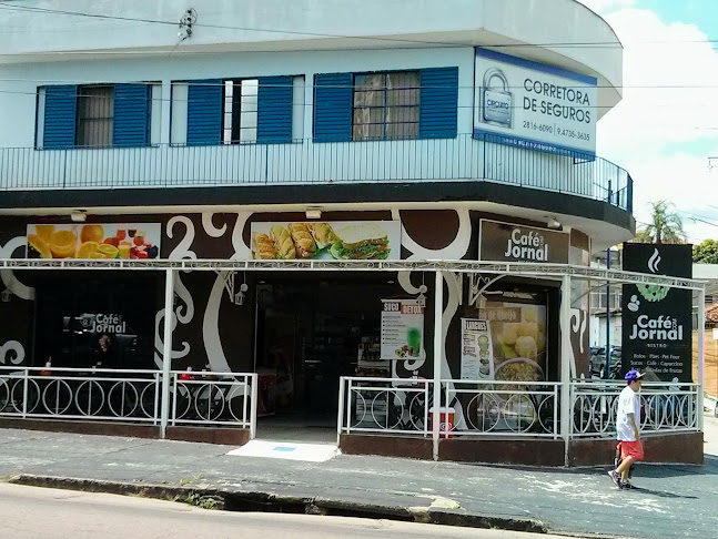 Café com Jornal • Bistrô •