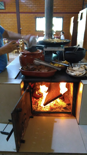 Opinii despre Casa do Vinho Restaurante e Lanchonete în Campos Novos - Gastronomia e hotelaria