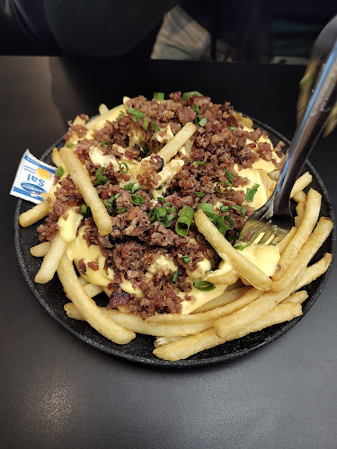 R. Dr. Luiz Monteiro de Barros, 100 - Pres. Costa e Silva, Itaperuna - RJ, 28300-000