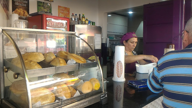 Estacionamento e lanchonete