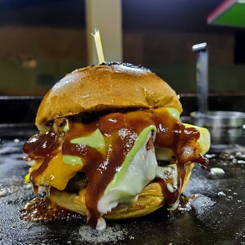 Opinii despre BUSÃO DO POINT în Sete Lagoas - Gastronomia e hotelaria