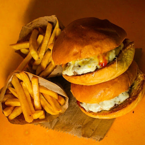 Comentarii opinii despre Container Burger & Bar