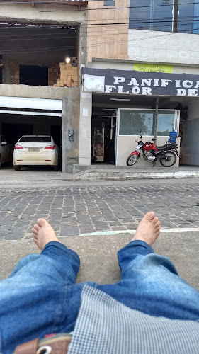 Panificadora & Pousada Flor de Lírio - Gastronomia e hotelaria