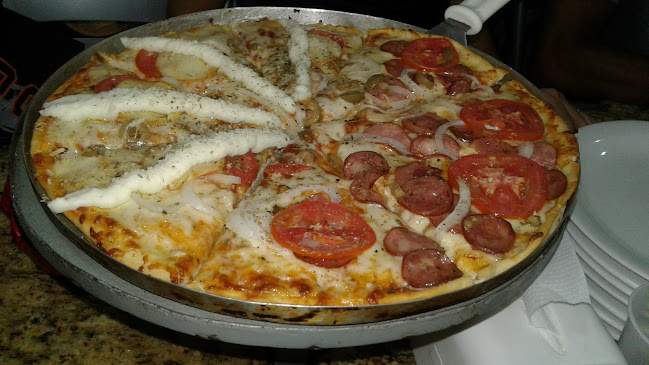 Mano's Pizzas
