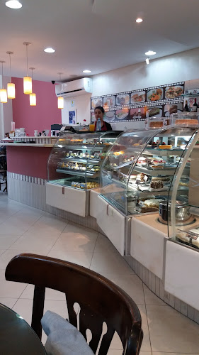 Opinii despre Dona Flor Doceria în Santos - Gastronomia e hotelaria