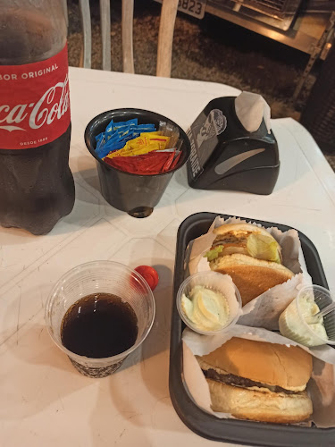 R. Pres. Campos Salles, 1097 - Glória, Joinville - SC, 89221-009