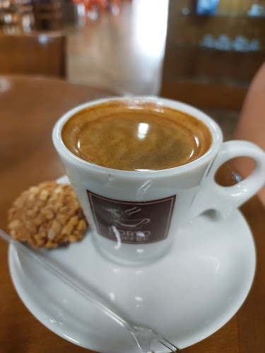 Av. Ana Costa, 549 - Loja 19 A - Gonzaga, Santos - SP, 11060-002