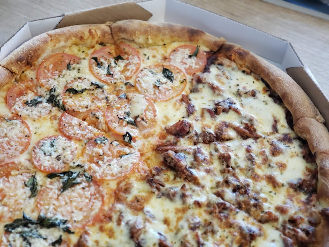 Mustache Hand Pizza BH - Belo Horizonte