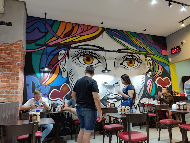 Opinii despre Soberano's Burger Dois Vizinhos în Dois Vizinhos - Gastronomia e hotelaria