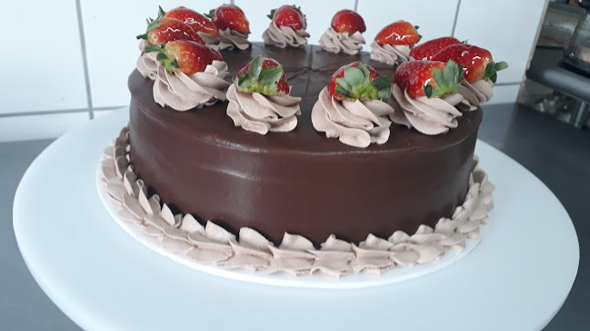 R. Angelina Cavali, 575 - Maracanã, Colombo - PR, 83408-477, Brasil