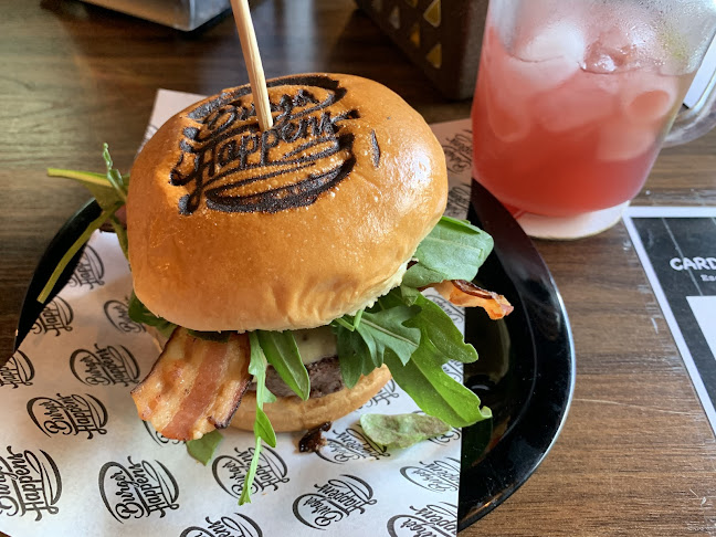 Burger Happens - Gastronomia e hotelaria