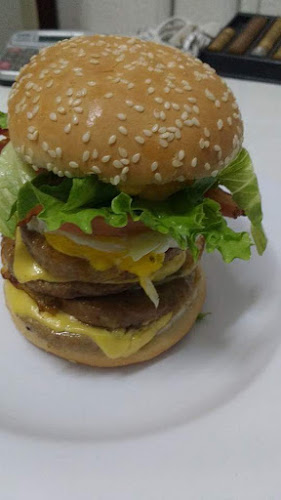 Comentarii opinii despre F&L HAMBURGUER