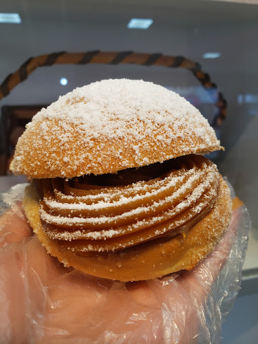 Tradicionale: Café & Panificadora - Gastronomia e hotelaria