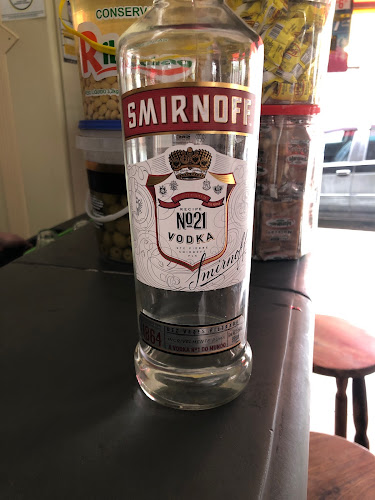 R. Evaristo da Veiga, 254 - Campo Grande, Santos - SP, 11075-661