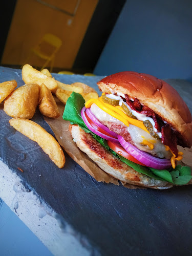 Opinii despre Container Burger & Bar în Campinas - Gastronomia e hotelaria