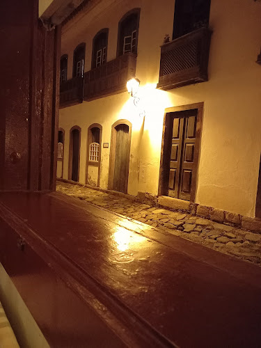 Restaurante e Pizzaria Punto Divino - Gastronomia e hotelaria