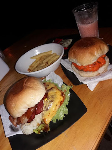 Opinii despre DA HORA'S BURGER în São Vicente - Gastronomia e hotelaria