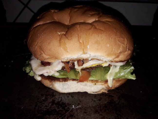 Opinii despre Cafeteria e Hambúrgueria Petit Gâteau în Ourilândia do Norte - Gastronomia e hotelaria