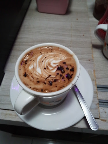 Rua Coriolano Gomes da Frota Calo, 210 - Centro, Massapê - CE, 62140-000