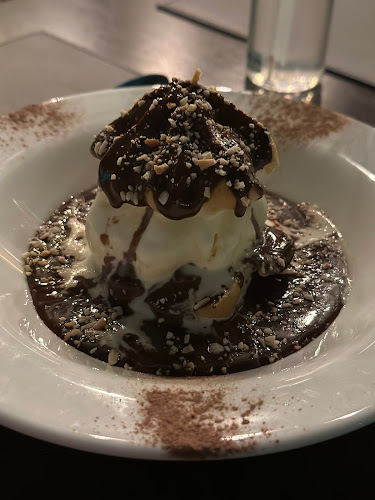 Ticiana Werner Restaurante & Wine Bar