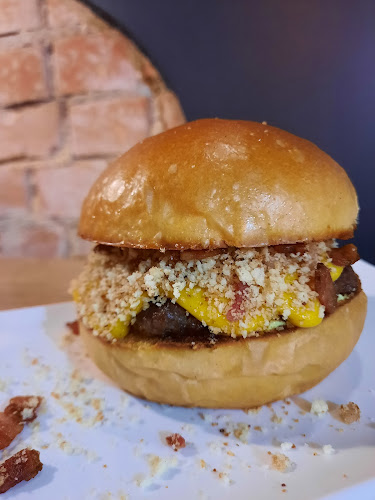 R. Júlio de Castilhos, 1337 - Centro, Farroupilha - RS, 95179-424, Brasil