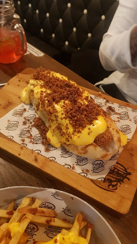 Burger Happens - Gastronomia e hotelaria