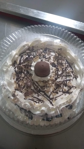 Opinii despre Panificadora e Confeitaria 2 amores în Itapema - Gastronomia e hotelaria