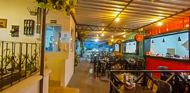 R. Cmte. Francisco de Assis, 1375 - casa B - Nova Olinda, Castanhal - PA, 68742-430