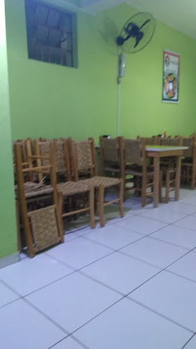 R. Emílio Johnsson, 339 - Vila Santa Terezinha, Alm. Tamandaré - PR, 83501-000