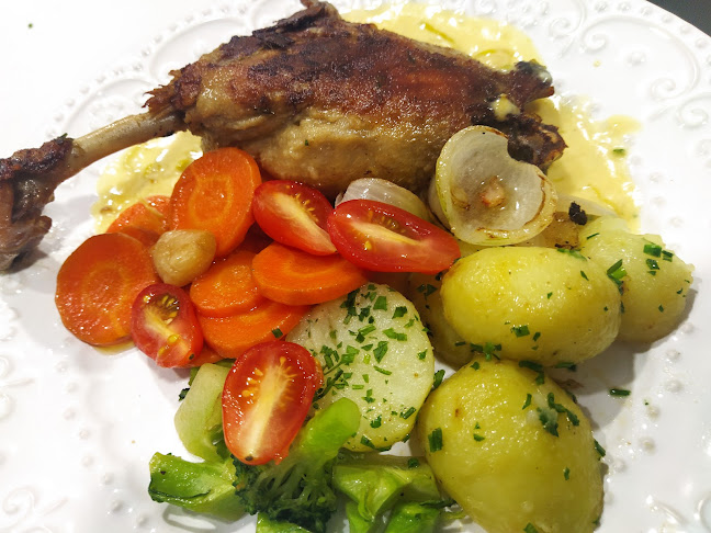 Micheli Naschenweng - Gastronomia e hotelaria