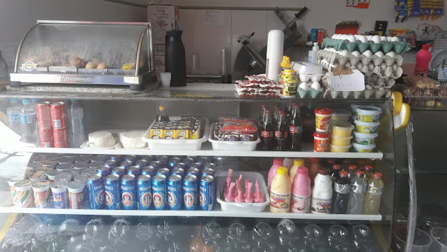 Opinii despre Padaria Império do Bairro în São Pedro da Aldeia - Gastronomia e hotelaria