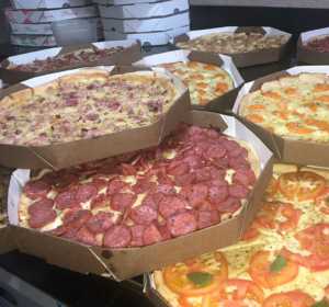 Mega Pizza - Gastronomia e hotelaria