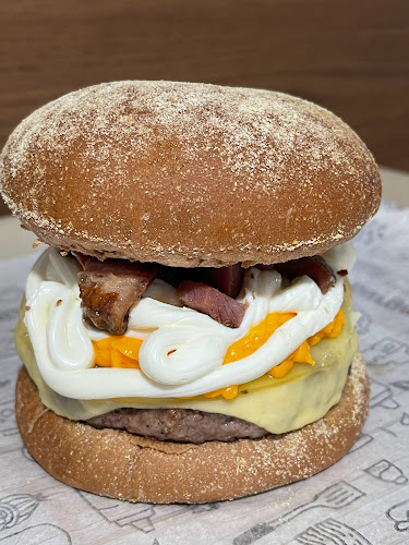 Opinii despre SABOR NA BRASA BURGUER în Vassouras - Gastronomia e hotelaria