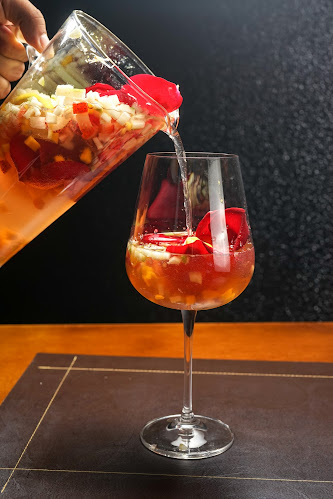 Ticiana Werner Restaurante & Wine Bar - Gastronomia e hotelaria