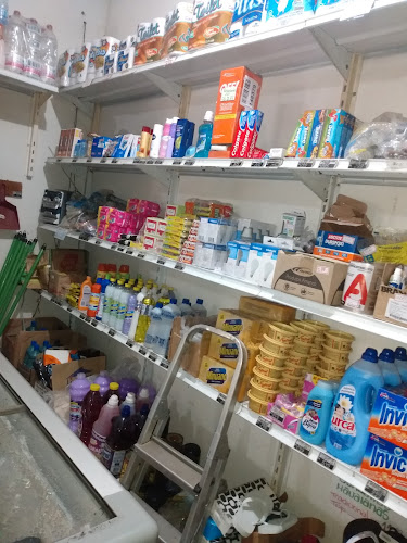Bar,lanchonete e Mercearia Nicoli Limitada - M - Cachoeiras de Macacu