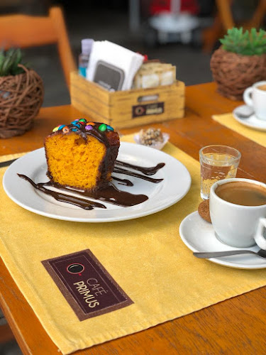 Rua Eça de Queiroz, 16-A - Petrópolis, Porto Alegre - RS, 90670-020