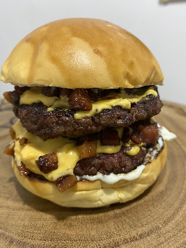 Bomba Burger - Gastronomia e hotelaria