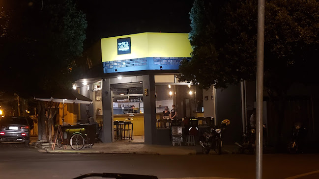 Em Casa Hamburgueria Artesanal - Gastronomia e hotelaria