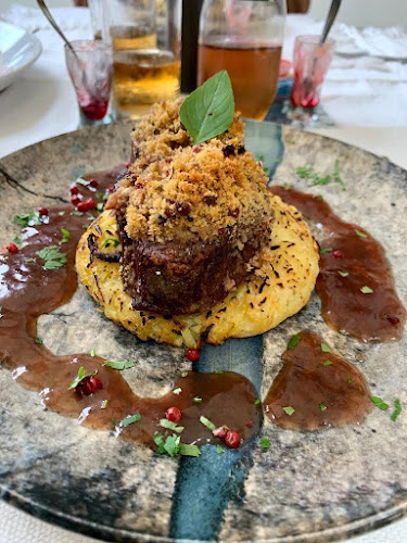 Praça, Estr. João Heringer, 36 - São Pedro da Serra, Nova Friburgo - RJ, 28616-130, Brasil