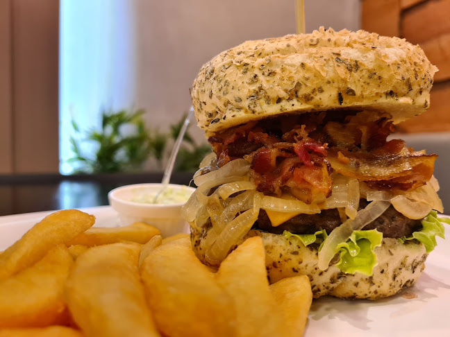 Opinii despre São Paulo Hamburgueria Santa Mônica în Florianópolis - Gastronomia e hotelaria