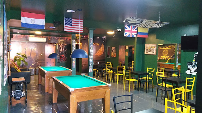 Opinii despre OLD174 Barber Shop Pub în Boa Vista - Gastronomia e hotelaria