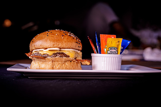 Av. Sabino Bezerra de Queiroz, 4344 - Jardim América, Vilhena - RO, 76980-748