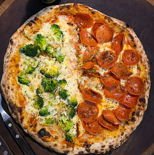 Opinii despre Pizzaria do Nêne în Florianópolis - Gastronomia e hotelaria