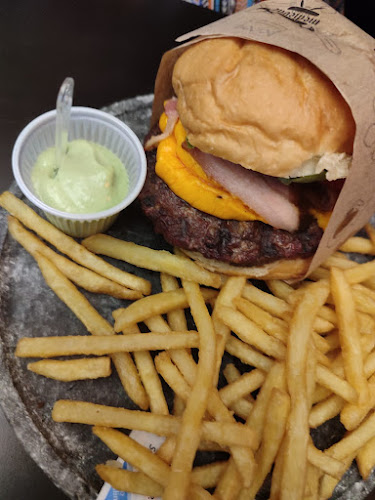 Medieval Burguer - Hamburgueria Artesanal em Itaperuna-RJ - Gastronomia e hotelaria