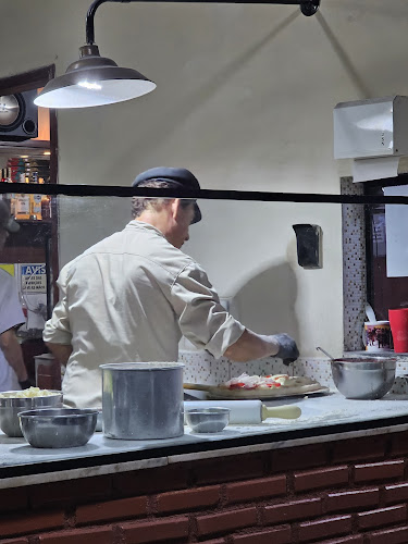 Opinii despre Pizzaria Tia Piquita în Barbacena - Gastronomia e hotelaria